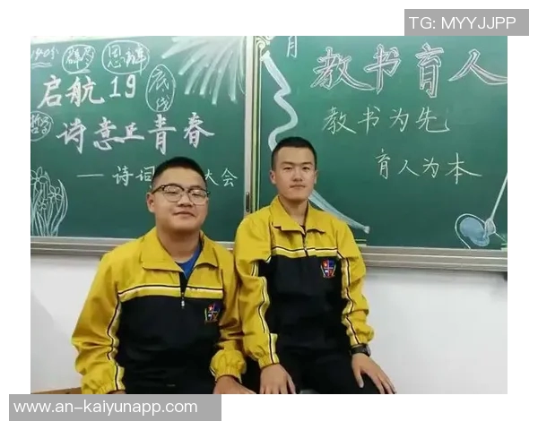 理查德感慨成长岁月与勇士老将同行每日见证他们的伟大成就无比荣幸